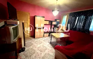 Тристаен апартамент с тераса в Зона Б-19, София