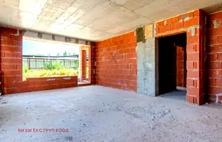 Тристаен апартамент в Студентски
