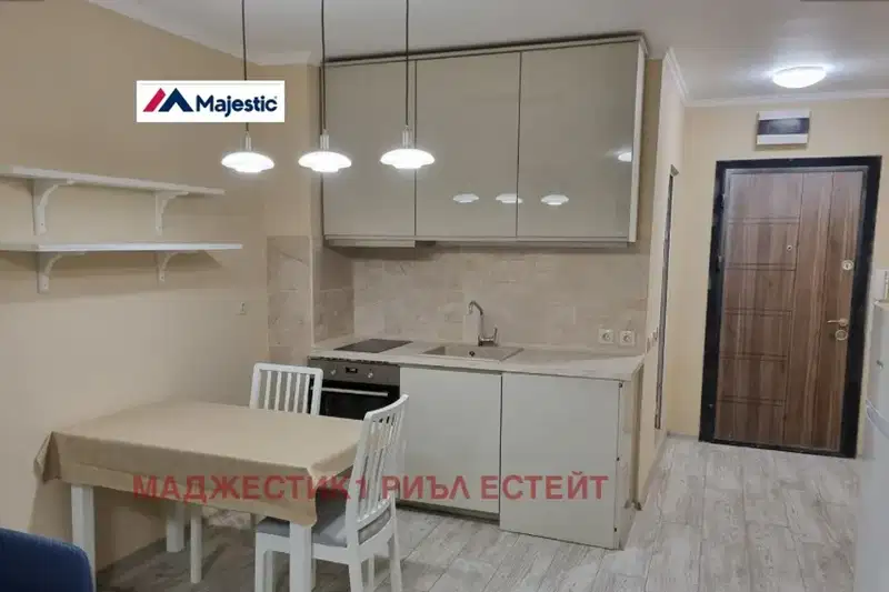апартамент в Студентски