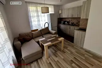 апартамент в Студентски