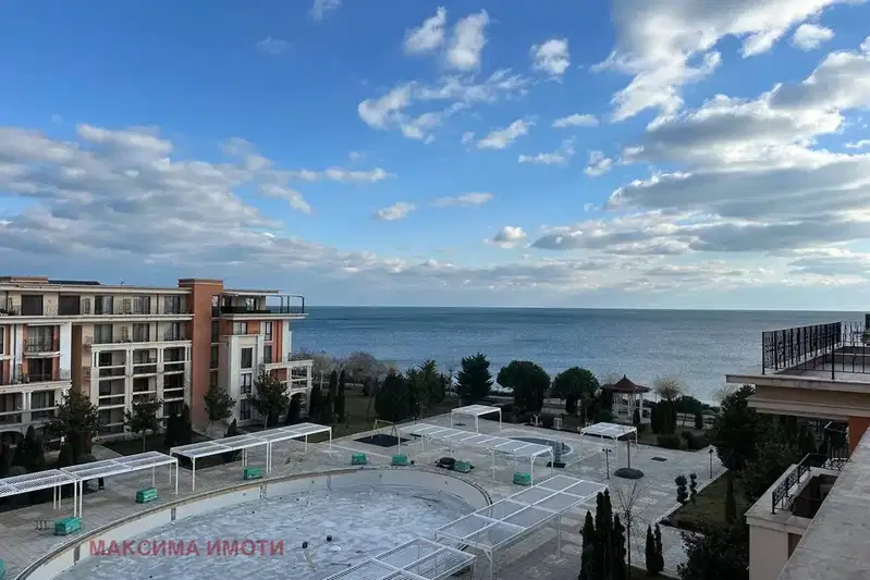 Двустаен апартамент в Бургас, Свети Влас