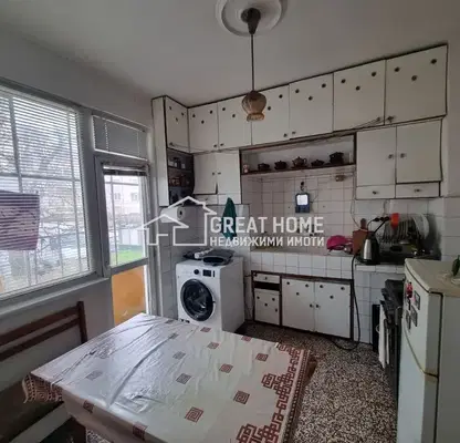 Photo 4 — 4-bedroom apartment in Tyrgovishte, Centyr