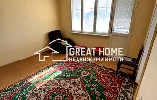 Многостаен апартамент в Търговище, Изток 1