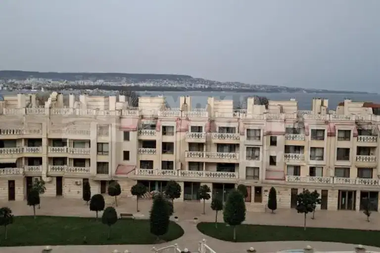 Двустаен апартамент с морска гледка в Аспарухово, Варна