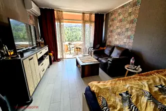 Тристаен апартамент във Варна, Аспарухово