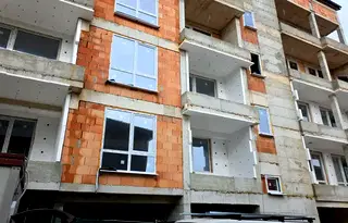 Тристаен апартамент с голяма тераса в Аспарухово, Варна