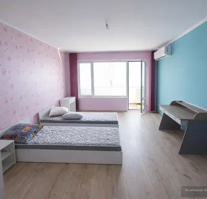 Photo 5 — Three-room apartment with two terraces in Avtogara, Varna