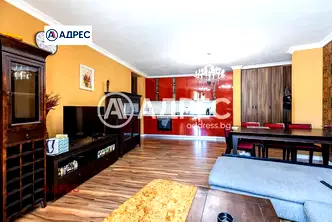 Двустаен апартамент във Варна, Бриз