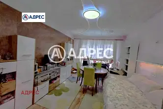 Двустаен апартамент във Варна, Бриз
