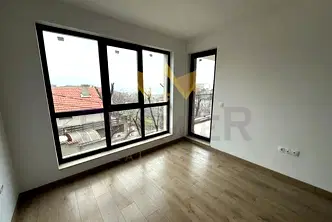 апартамент във Варна, Бриз