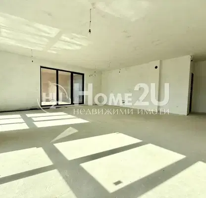 Снимка 2 — Просторен 3-стаен апартамент с луксозно строителство в Бриз, Варна