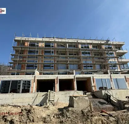Снимка 5 — Четиристаен апартамент с паркомясто в Бриз, Варна