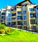 Луксозен 2-стаен апартамент с тераса и паркомясто в Бриз, Варна