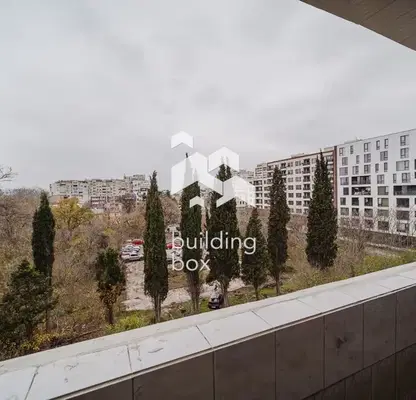 Снимка 2 — Тристаен апартамент във Варна, Централна поща