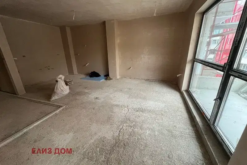 3-bedroom apartment in Varna, Centyr