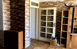 Тристаен апартамент с тераса в Център, Варна до Централна поща