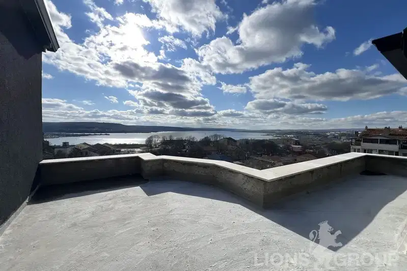 3-bedroom apartment in Varna, Centyr