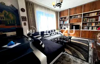 Тристаен апартамент с две спални в центъра на Варна, район Нептун