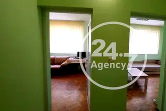 Тристаен апартамент с тераса в центъра на Варна, Нептун