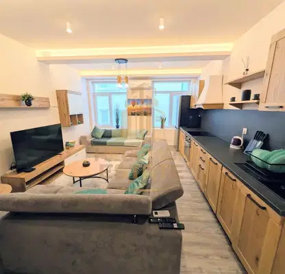 Photo 3 — Three-room apartment in the Center of Varna with enclosed terrace