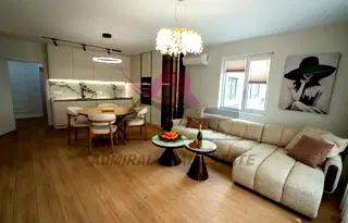 апартамент във Варна, Център