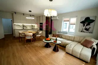 апартамент във Варна, Център