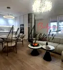 Тристаен апартамент с две тераси в центъра на Варна