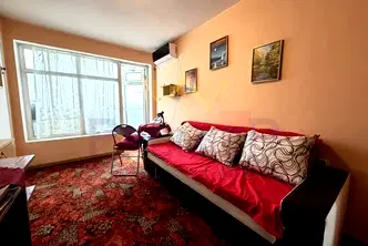 Едностаен апартамент в Център на Варна с тераса