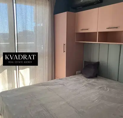 Снимка 4 — Двустаен апартамент под наем в центъра на Варна с асансьор