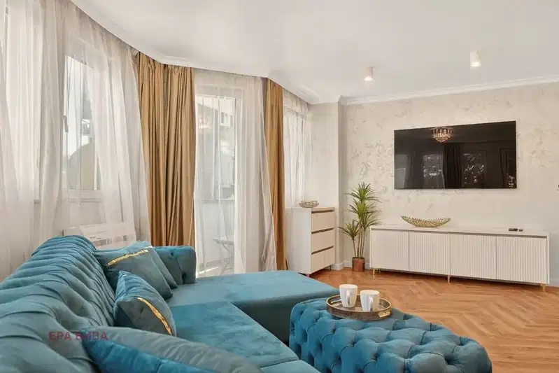 3-bedroom apartment in Varna, Centyr