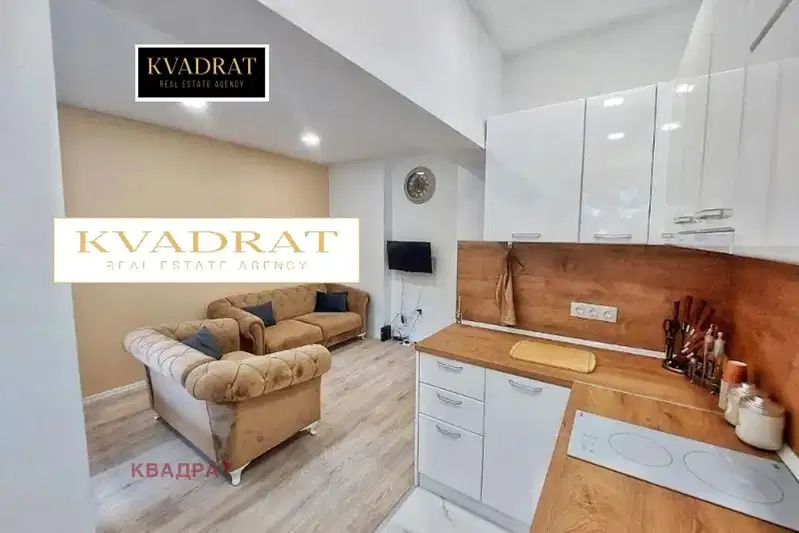 3-bedroom apartment in Varna, Centyr