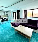 Тристаен апартамент с тераса в центъра на Варна