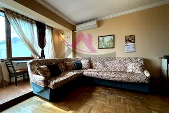 Тристаен апартамент с тераса в кв. Нептун, Варна