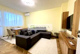 Тристаен апартамент с тераса и южно изложение в Чайка, Варна