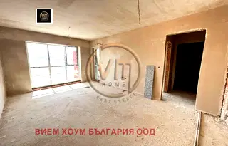 Двустаен апартамент в Цветен квартал с тераса и паркомясто
