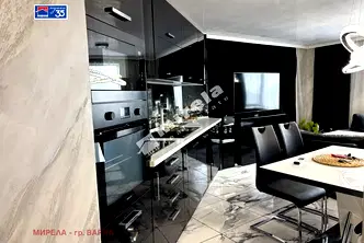 Тристаен апартамент с паркомясто в Галата, Варна