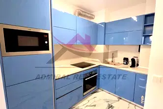Двустаен апартамент с тераса в затворен комплекс в Галата, Варна