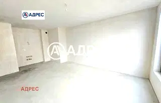 Двустаен апартамент в затворен комплекс в кв. Победа, Варна