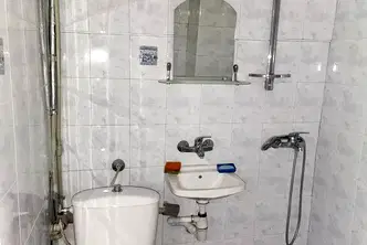 Тристаен апартамент с 2 спални до Гранд Мол във Варна