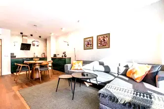 Двустаен апартамент с тераса в Гръцка махала, Варна