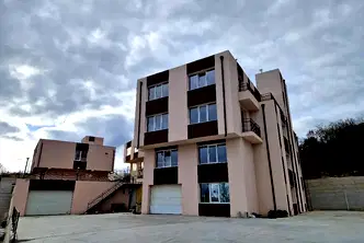 Тристаен апартамент във Варна, Изгрев