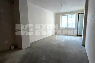 Двустаен апартамент във Варна, Колхозен пазар