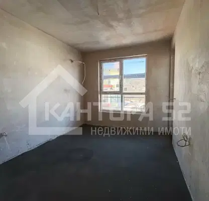 Снимка 2 — Двустаен апартамент в Колхозен пазар, Варна с балкон