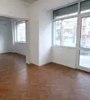 Тристаен апартамент в Колхозен пазар, Варна с балкон