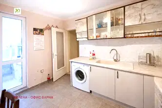 4-стаен апартамент с три тераси в Колхозен пазар, Варна