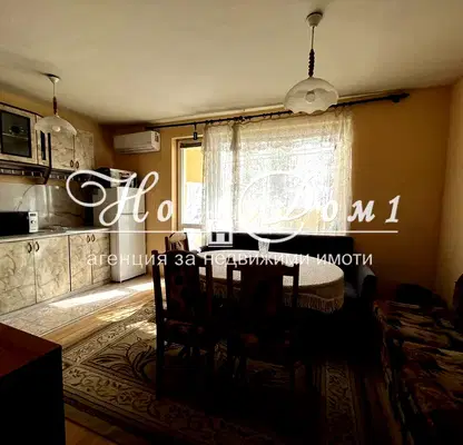 Снимка 2 — Апартамент 2-стаен в Колхозен пазар, Варна с тераса