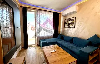 Тристаен апартамент с тераса в Колхозен пазар, Варна