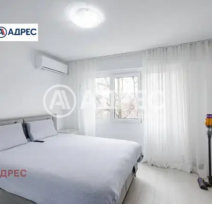 Снимка 3 — Тристаен апартамент във Варна, Левски 1