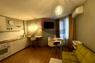 Двустаен апартамент с тераса в Левски 1, Варна