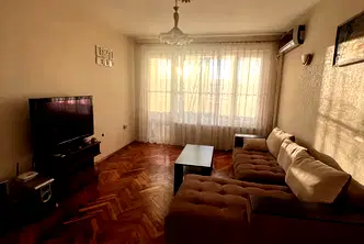 Тристаен апартамент на 3-ти етаж в кв. Левски, Варна